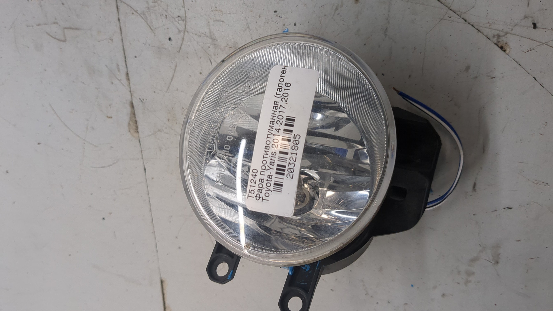 Фара противотуманная правая