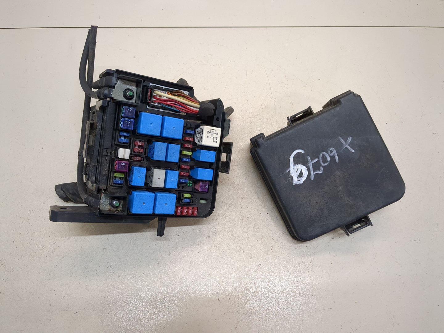 Блок предохранителей