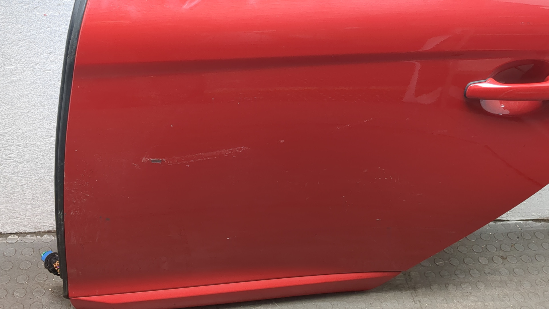 Дверь задняя левая