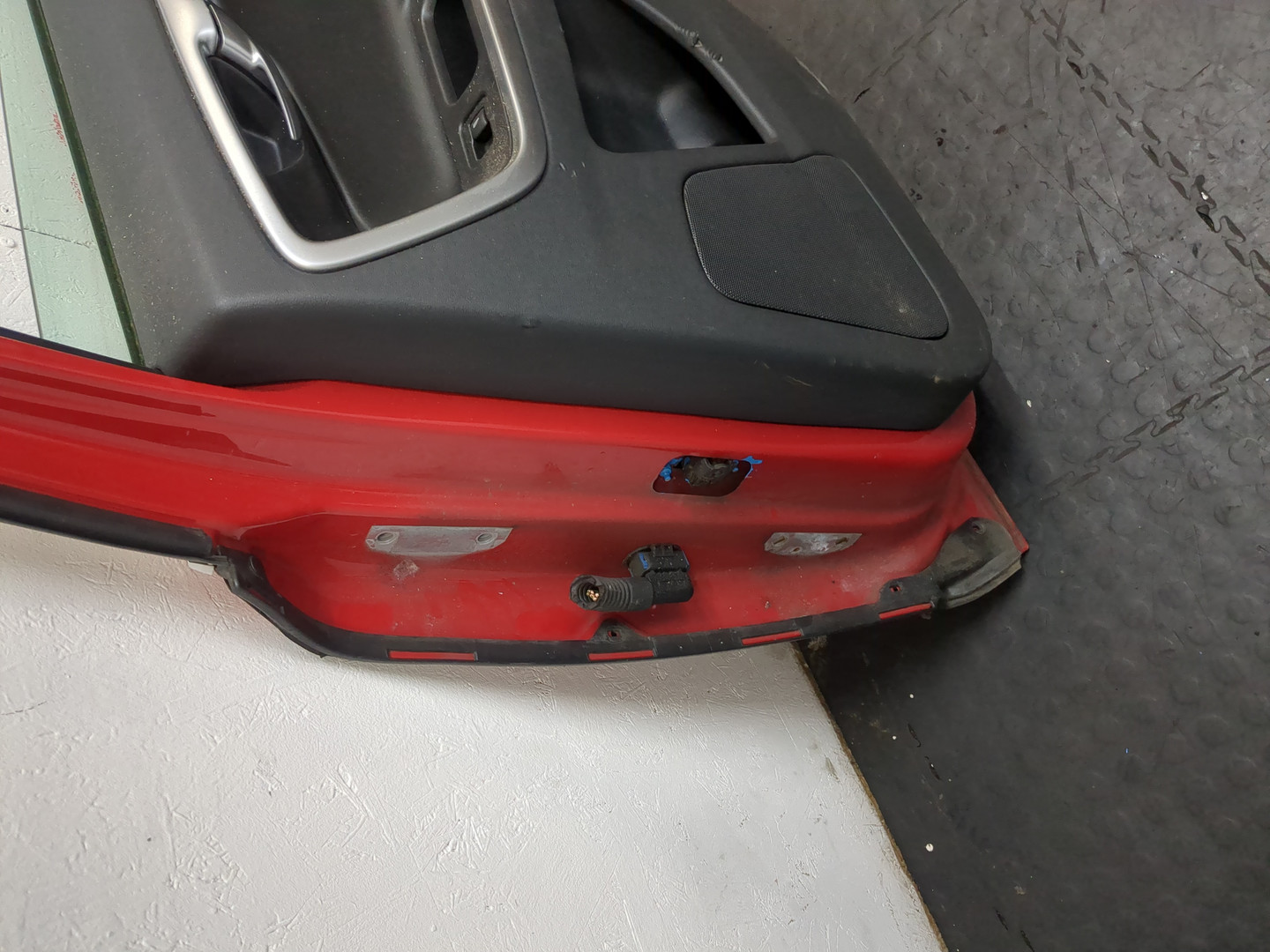 Дверь задняя правая