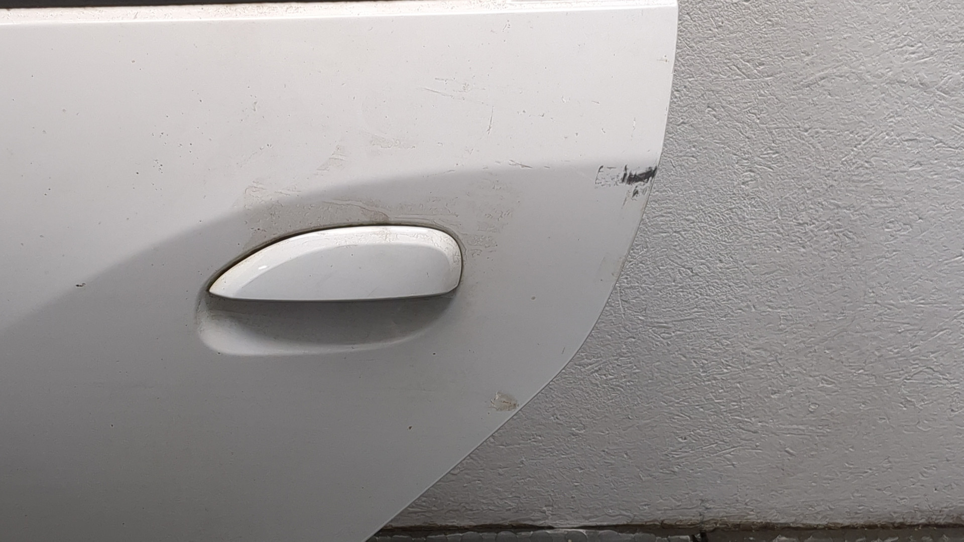 Дверь задняя левая