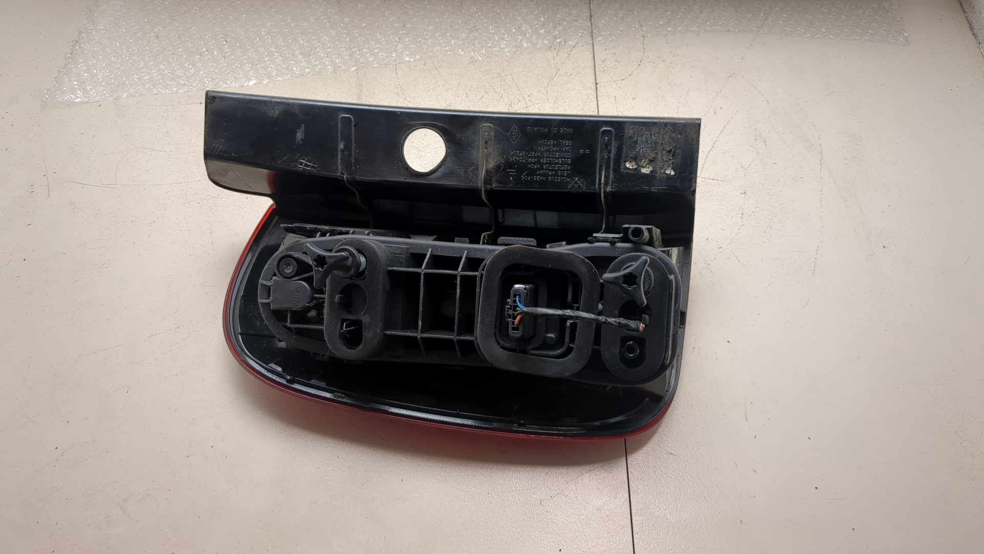 Фонарь задний правый