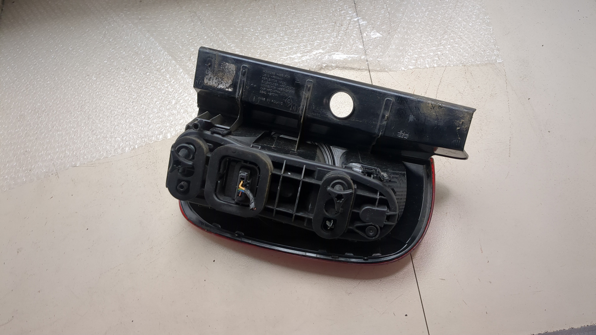 Фонарь задний левый