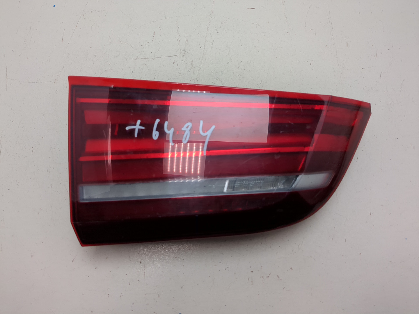 Фонарь задний внутренний левый