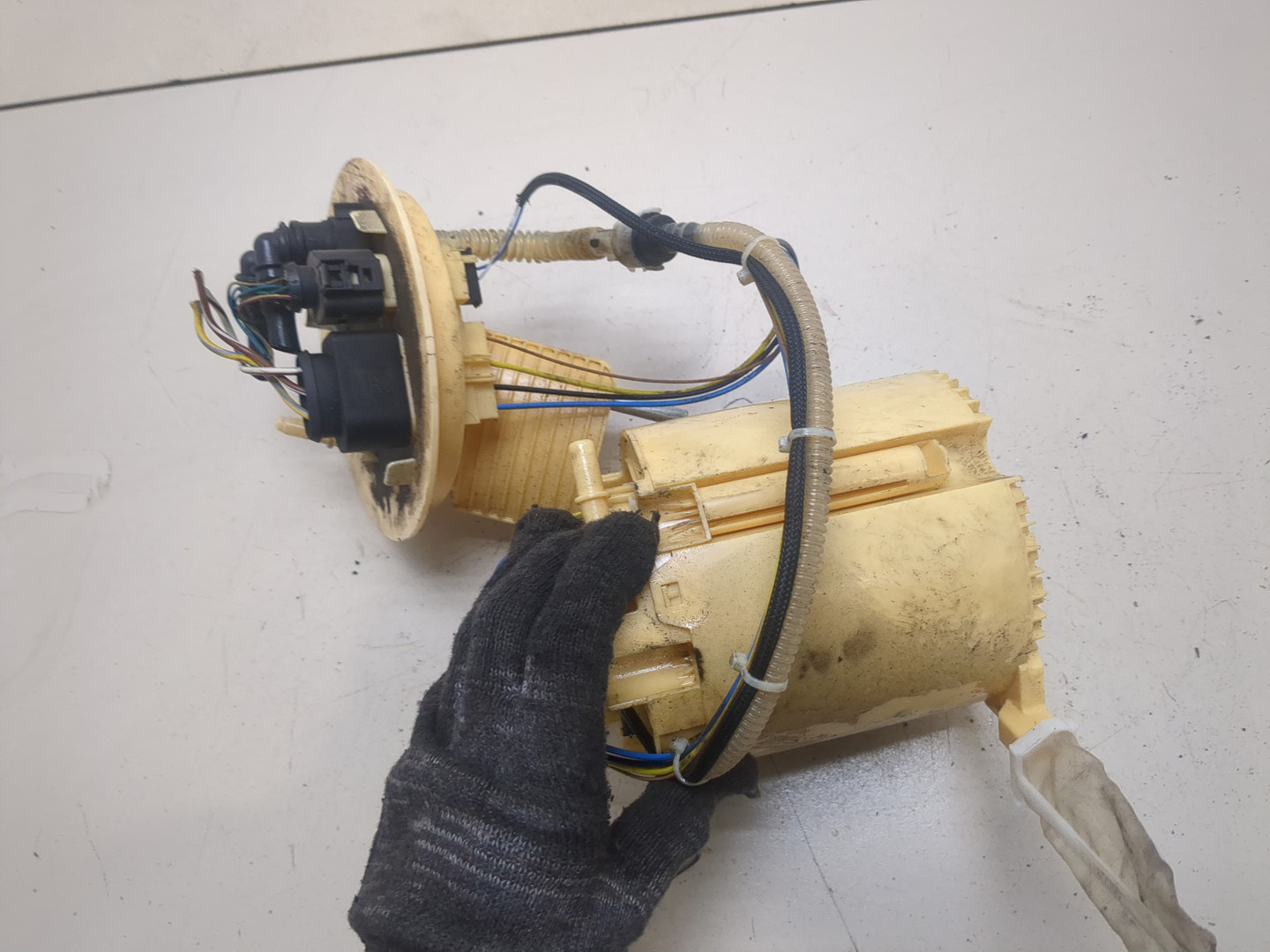 Насос топливный электрический