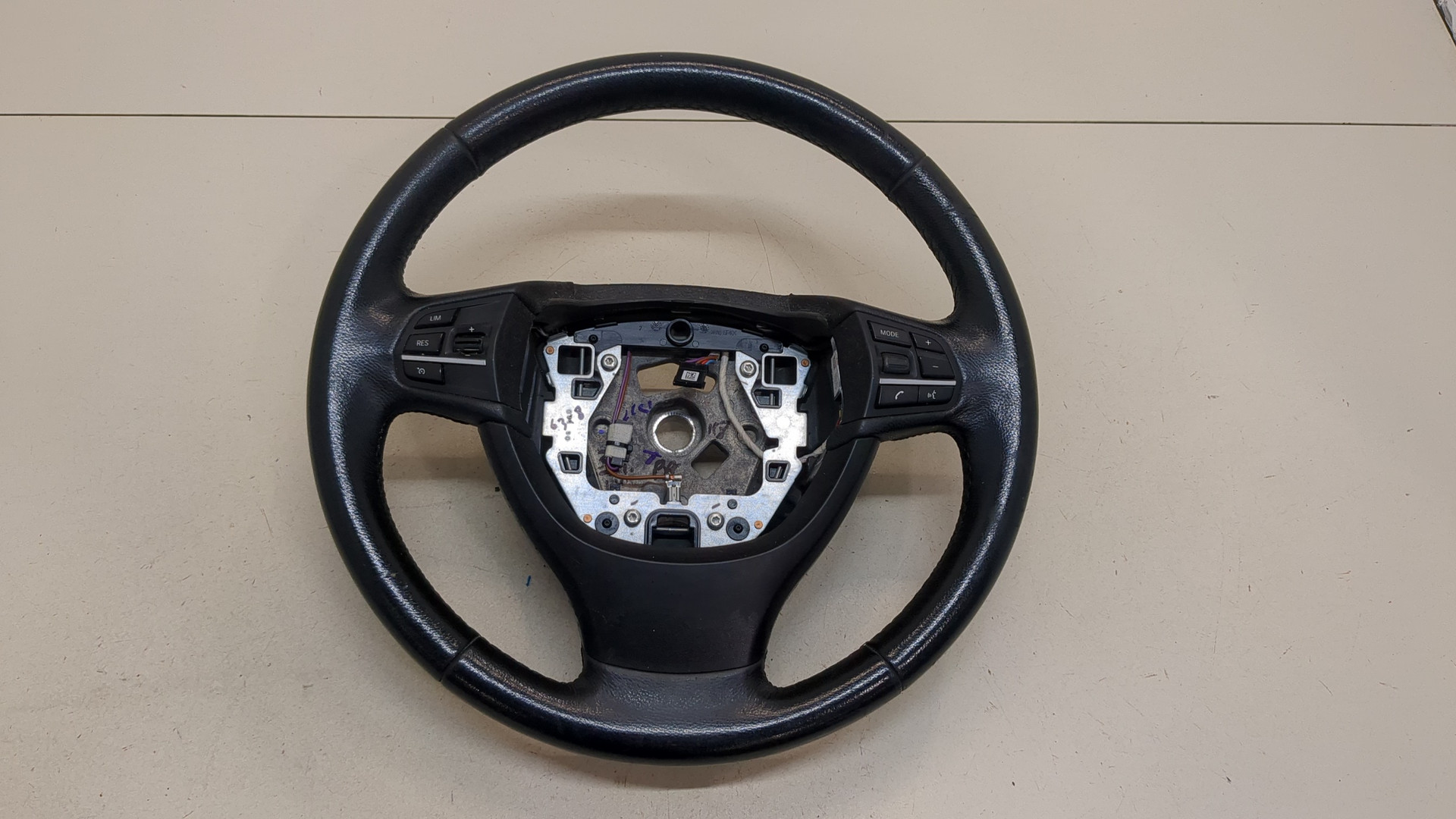 Рулевое колесо (руль)