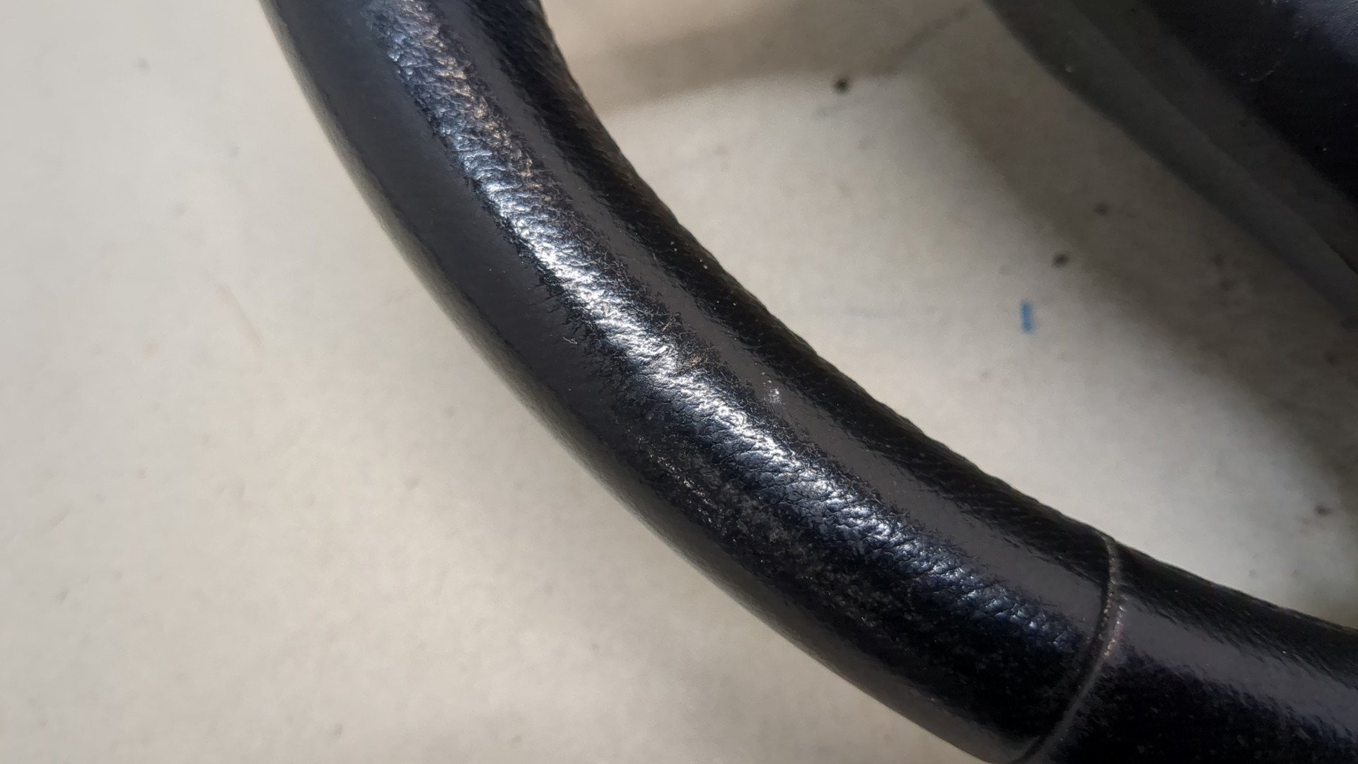 Рулевое колесо (руль)