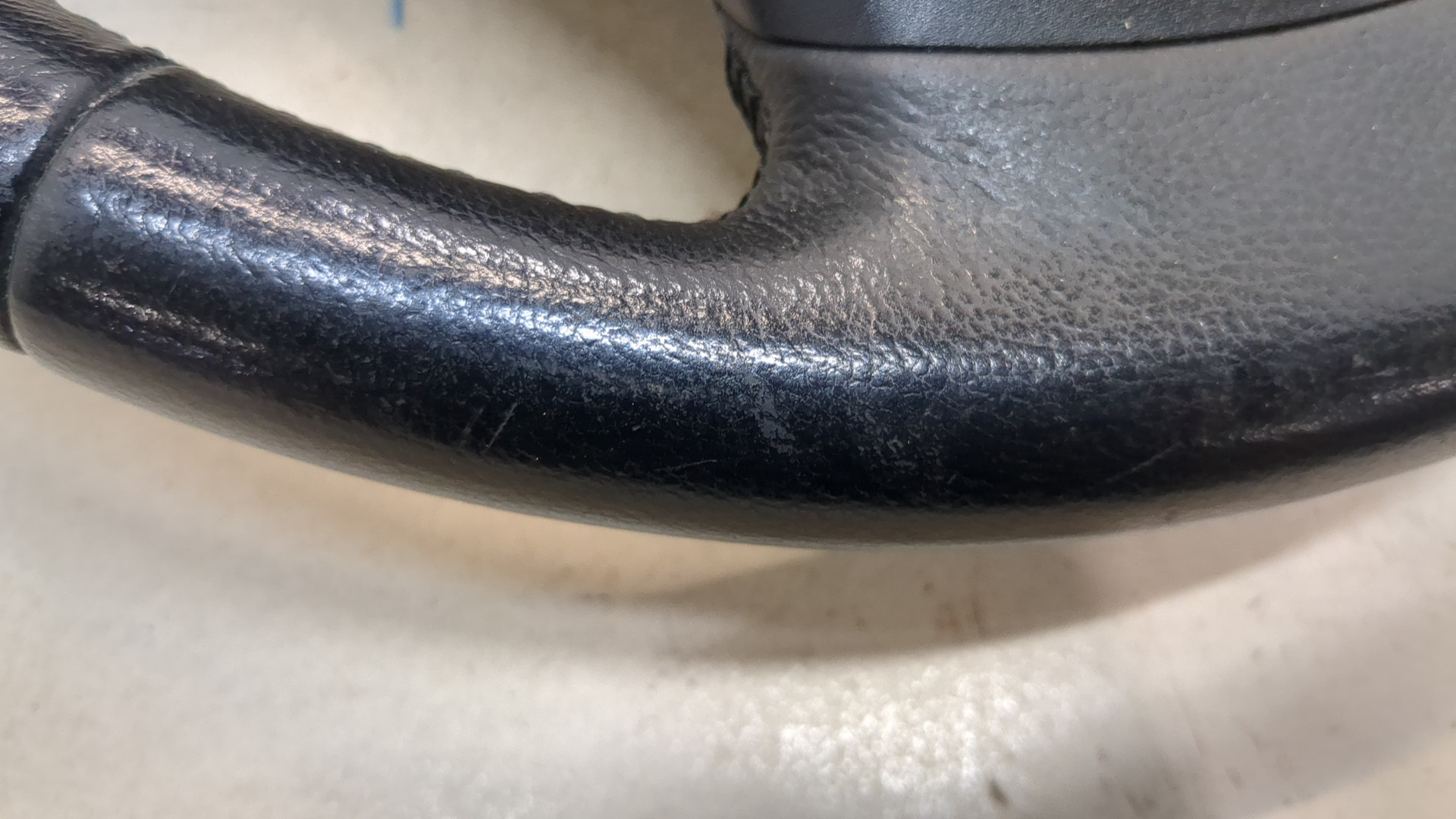 Рулевое колесо (руль)