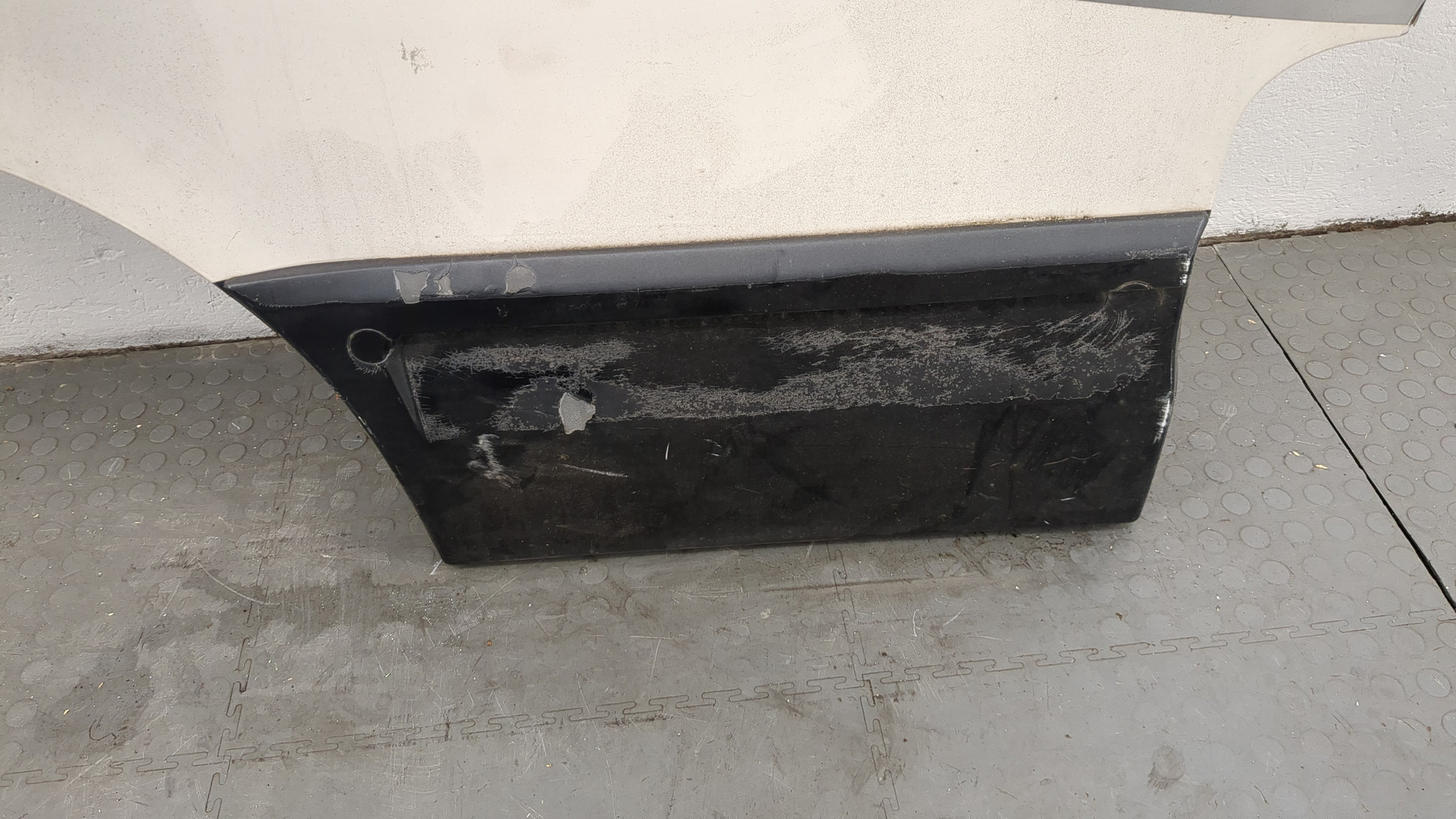 Дверь передняя левая