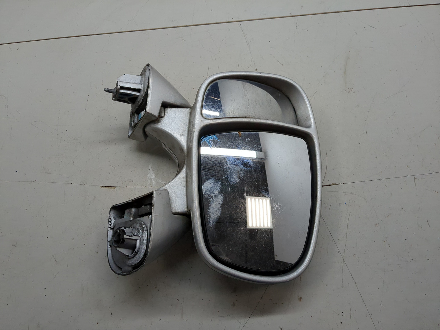 Зеркало левое электрическое