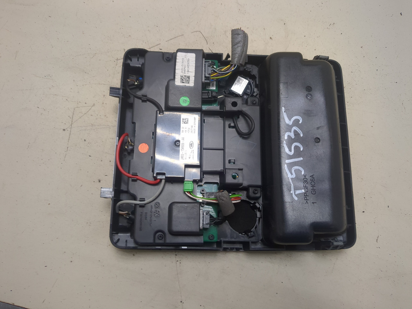 Плафон салонный