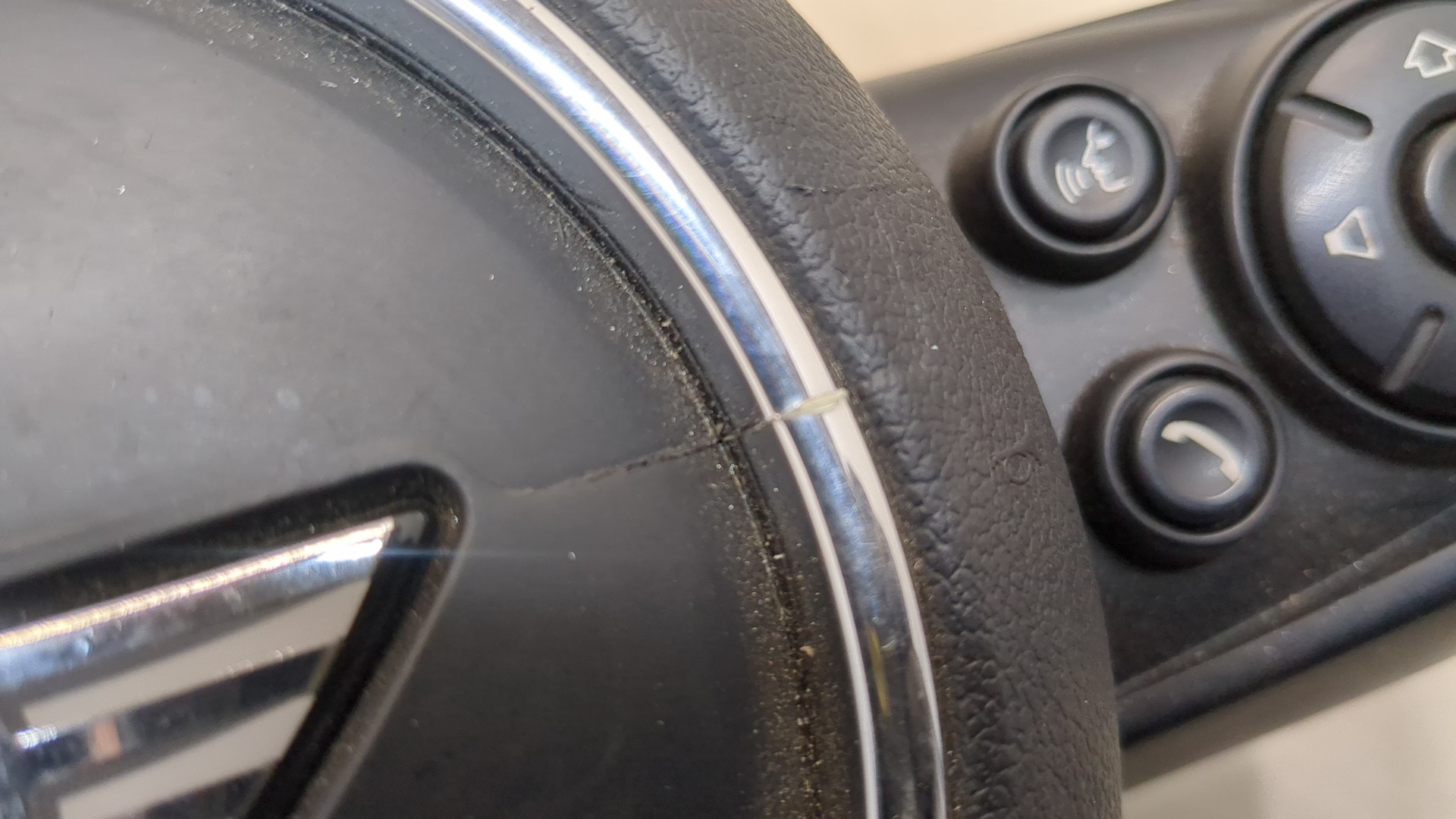 Рулевое колесо (руль)