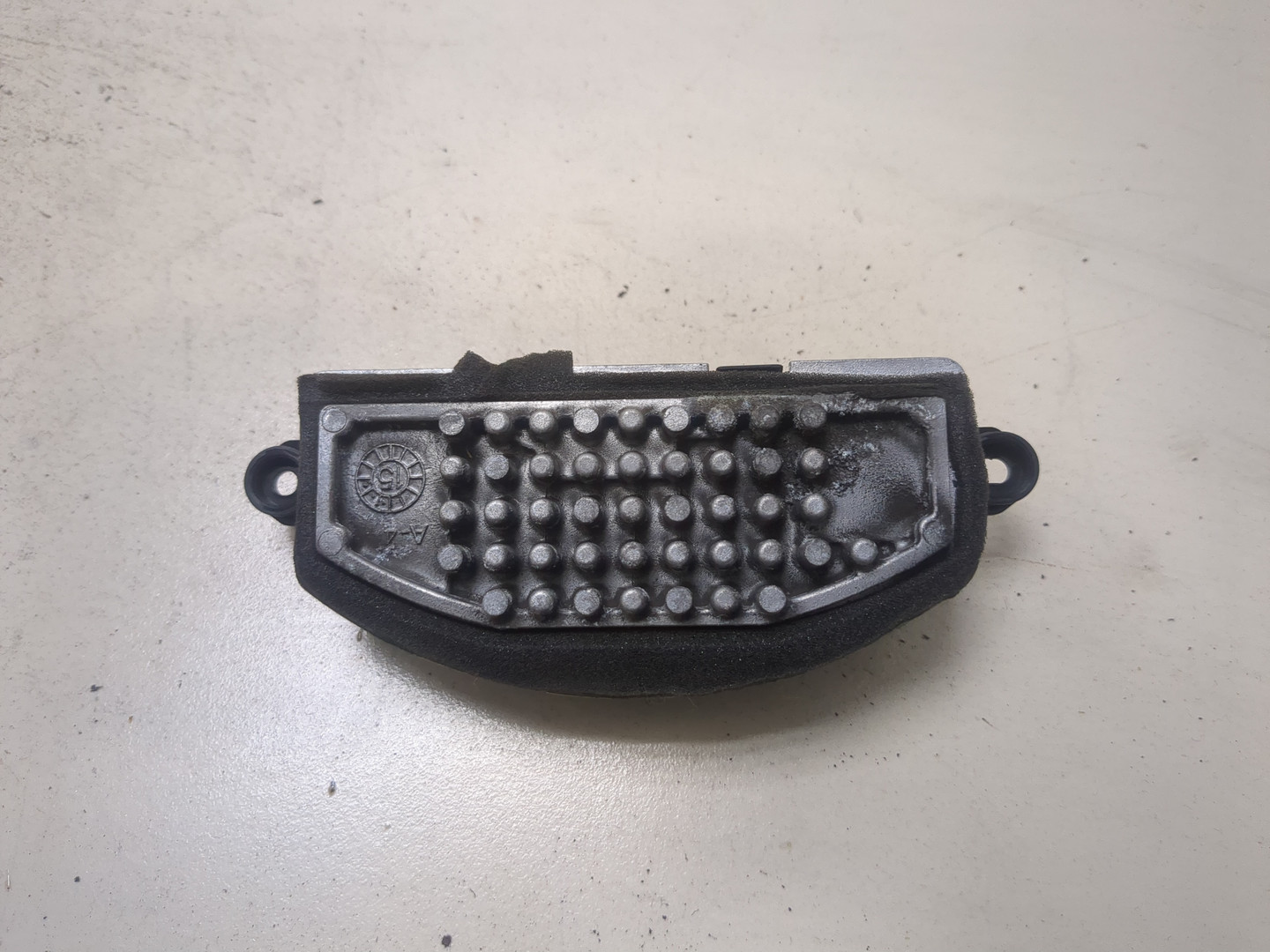 Резистор отопителя