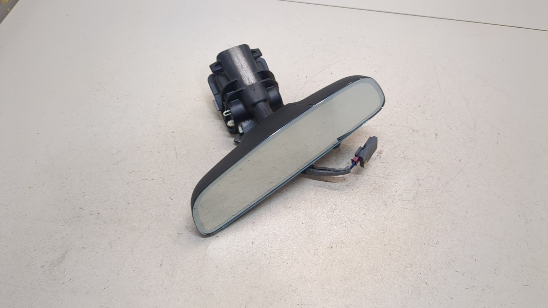 Зеркало заднего вида