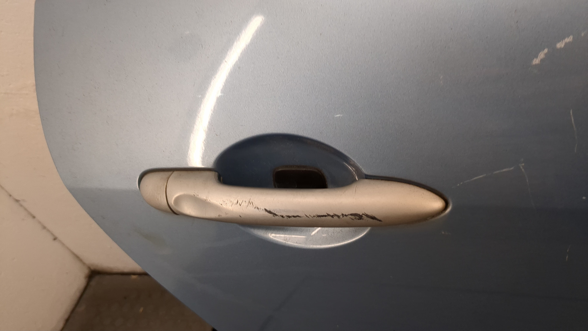 Дверь задняя правая