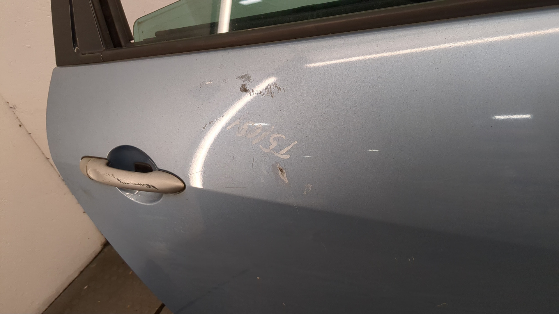 Дверь задняя правая