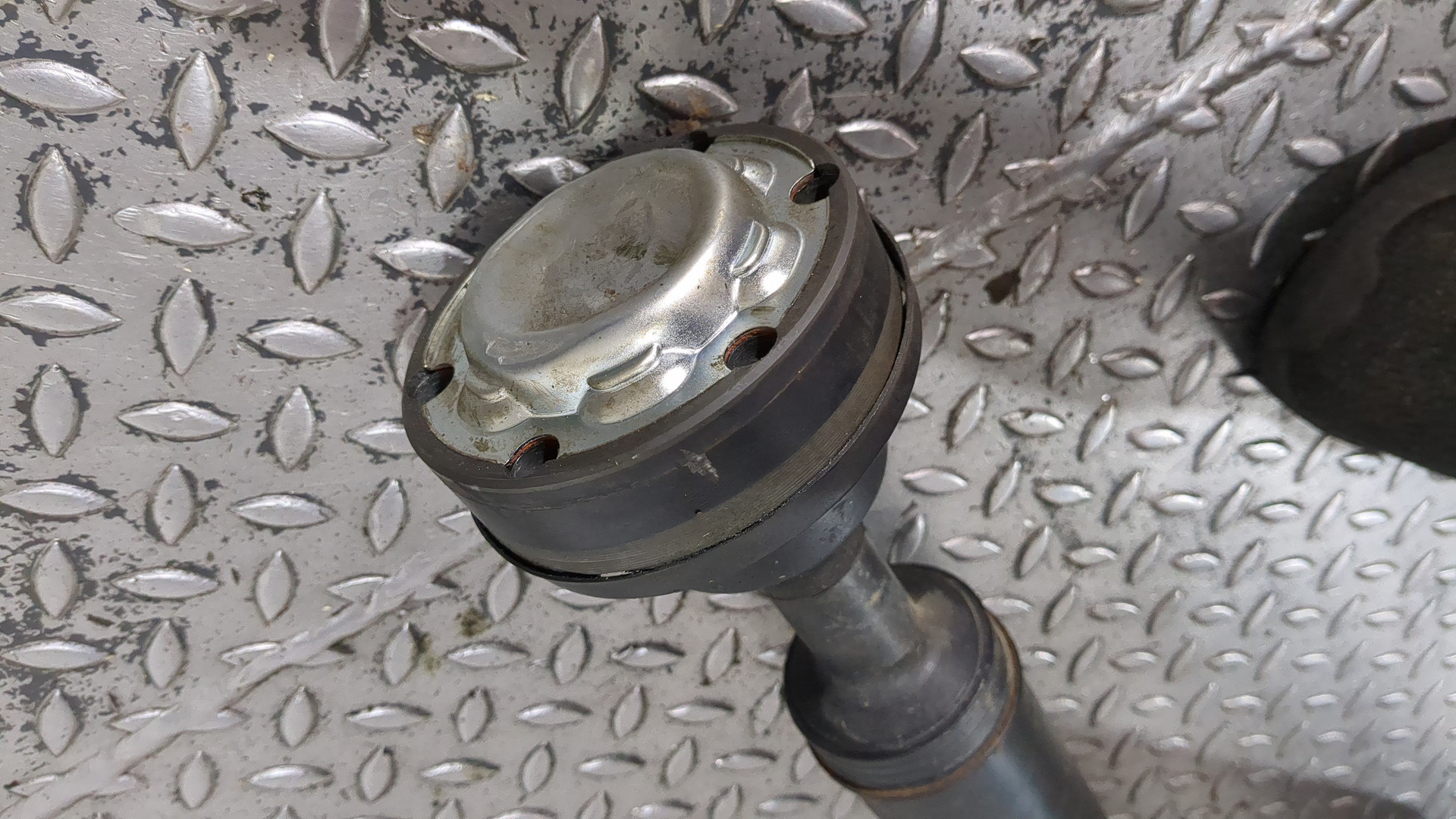 Вал карданный задний