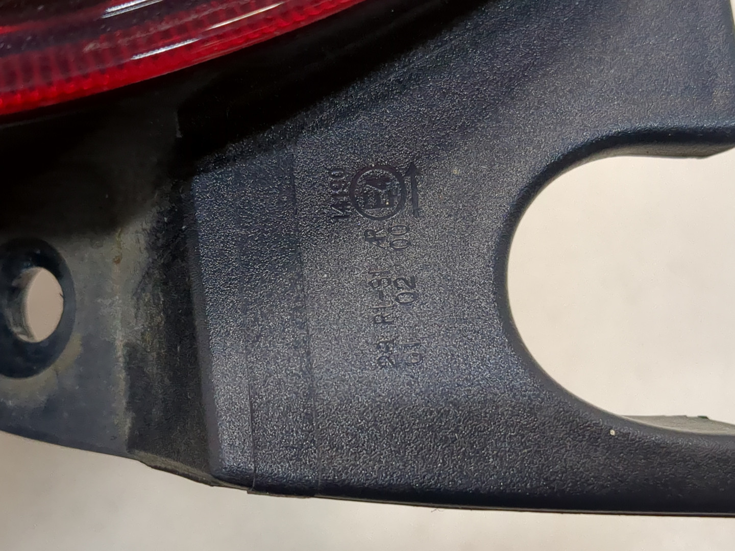 Фонарь задний правый