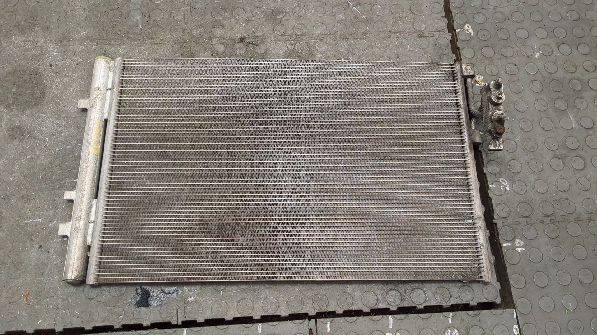 Радиатор кондиционера / конденсер