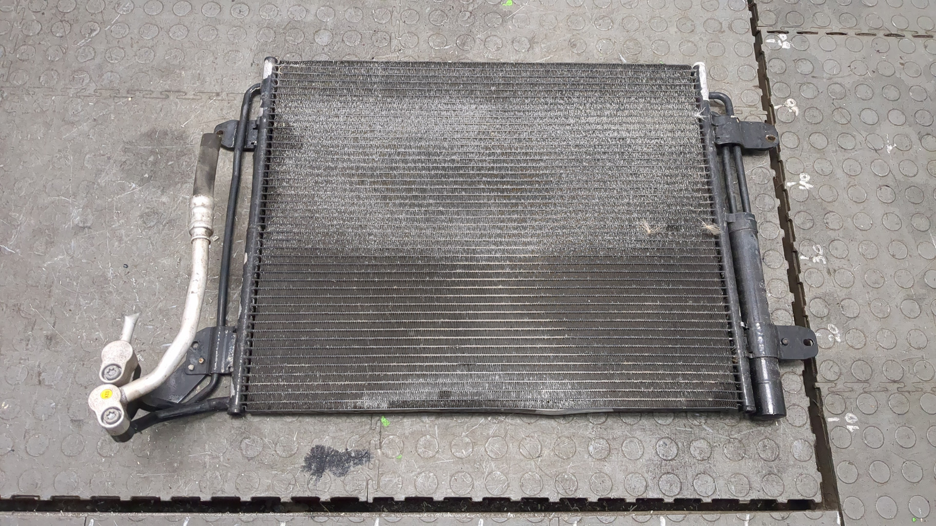 Радиатор кондиционера / конденсер