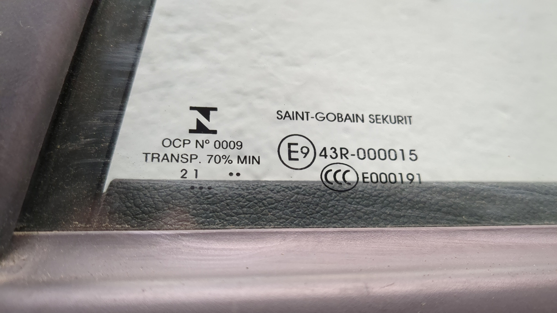 Дверь передняя левая