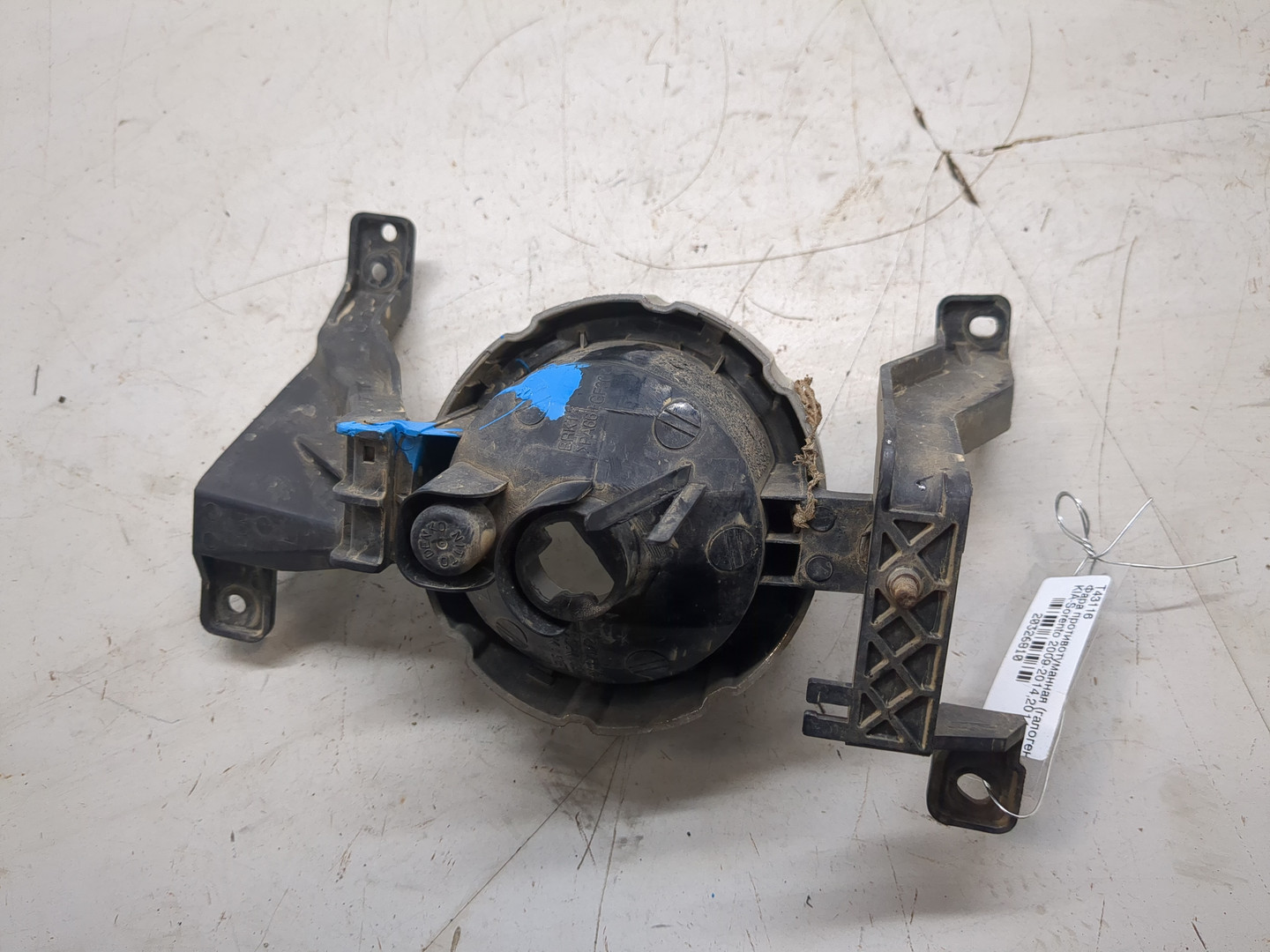 Фара противотуманная левая