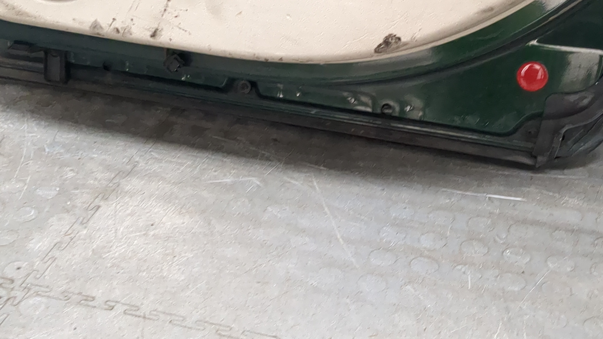 Дверь задняя правая