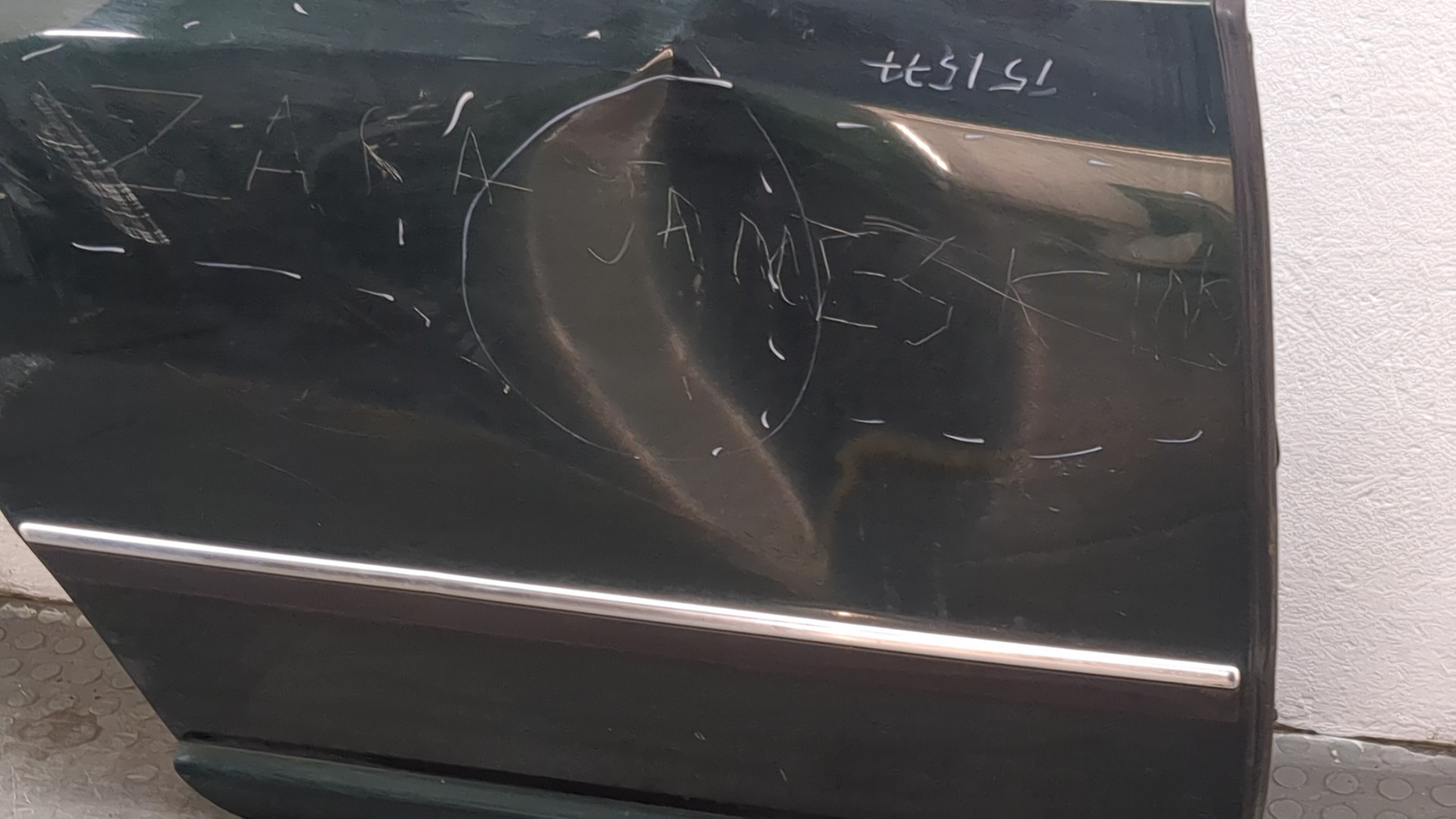 Дверь задняя правая