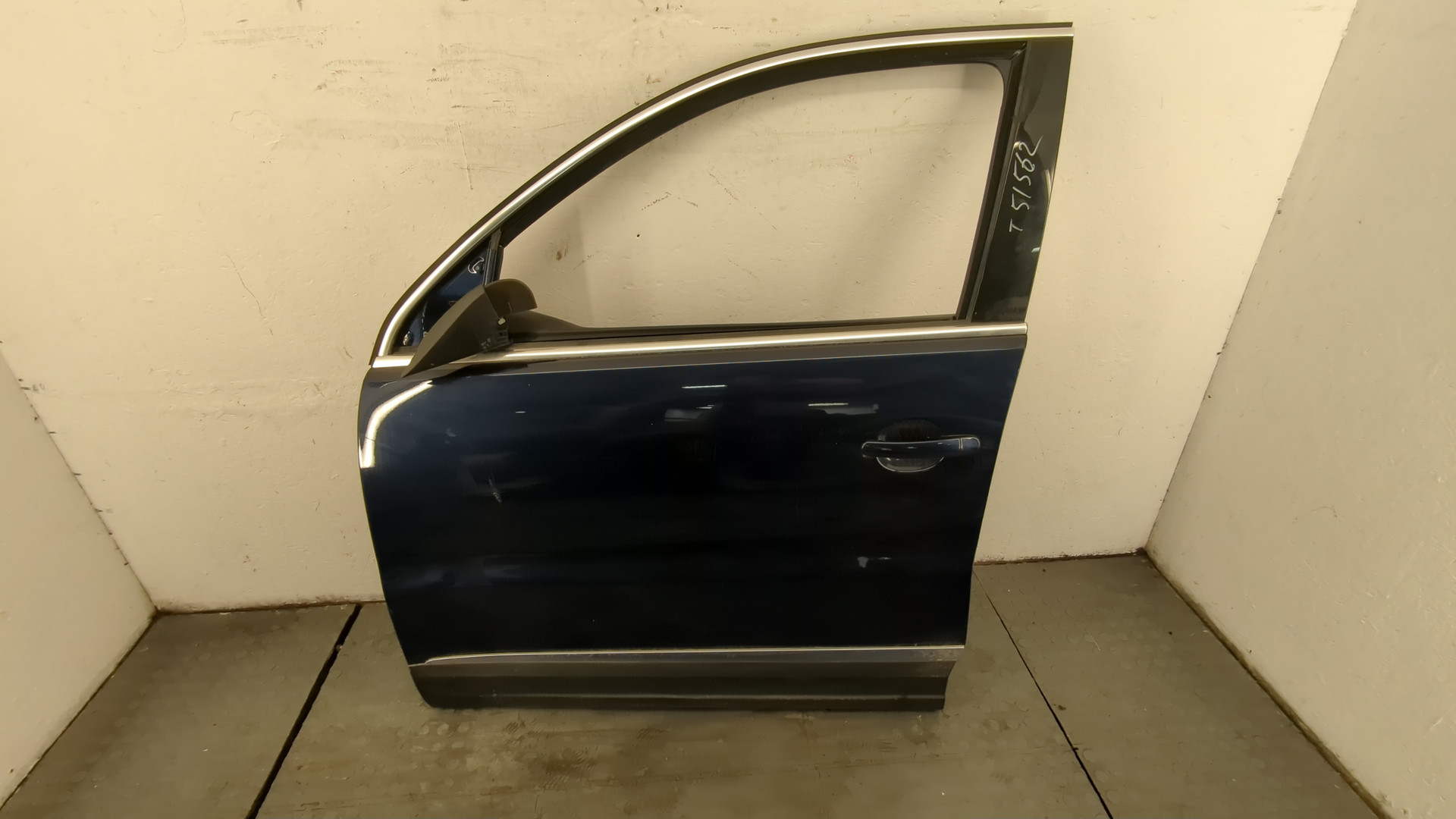 Дверь передняя левая