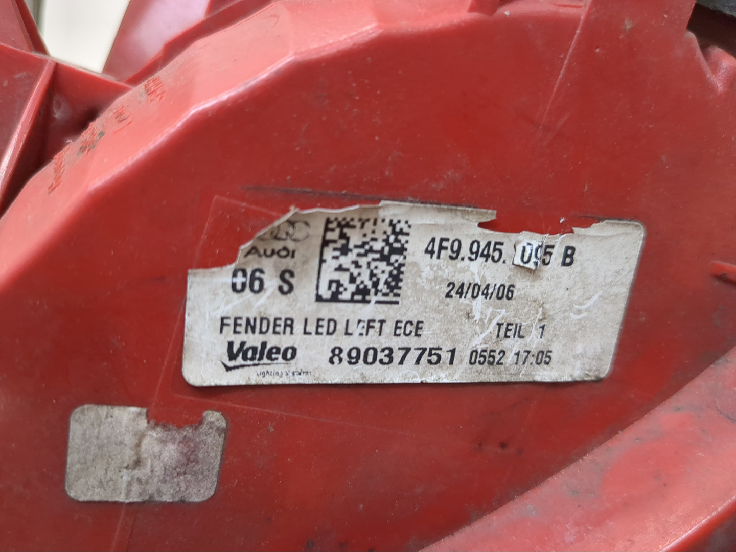 Фонарь задний левый