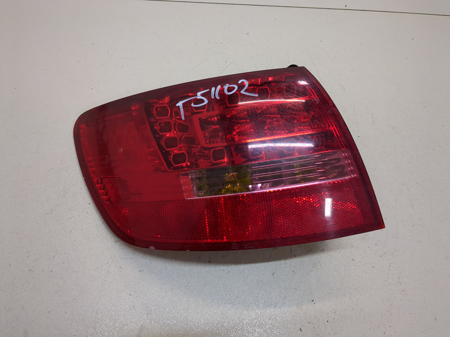 Фонарь задний левый