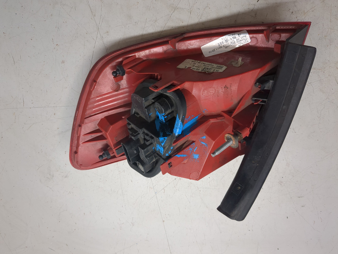 Фонарь задний левый