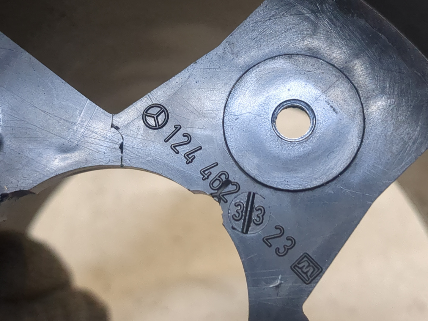 Кожух рулевой колонки