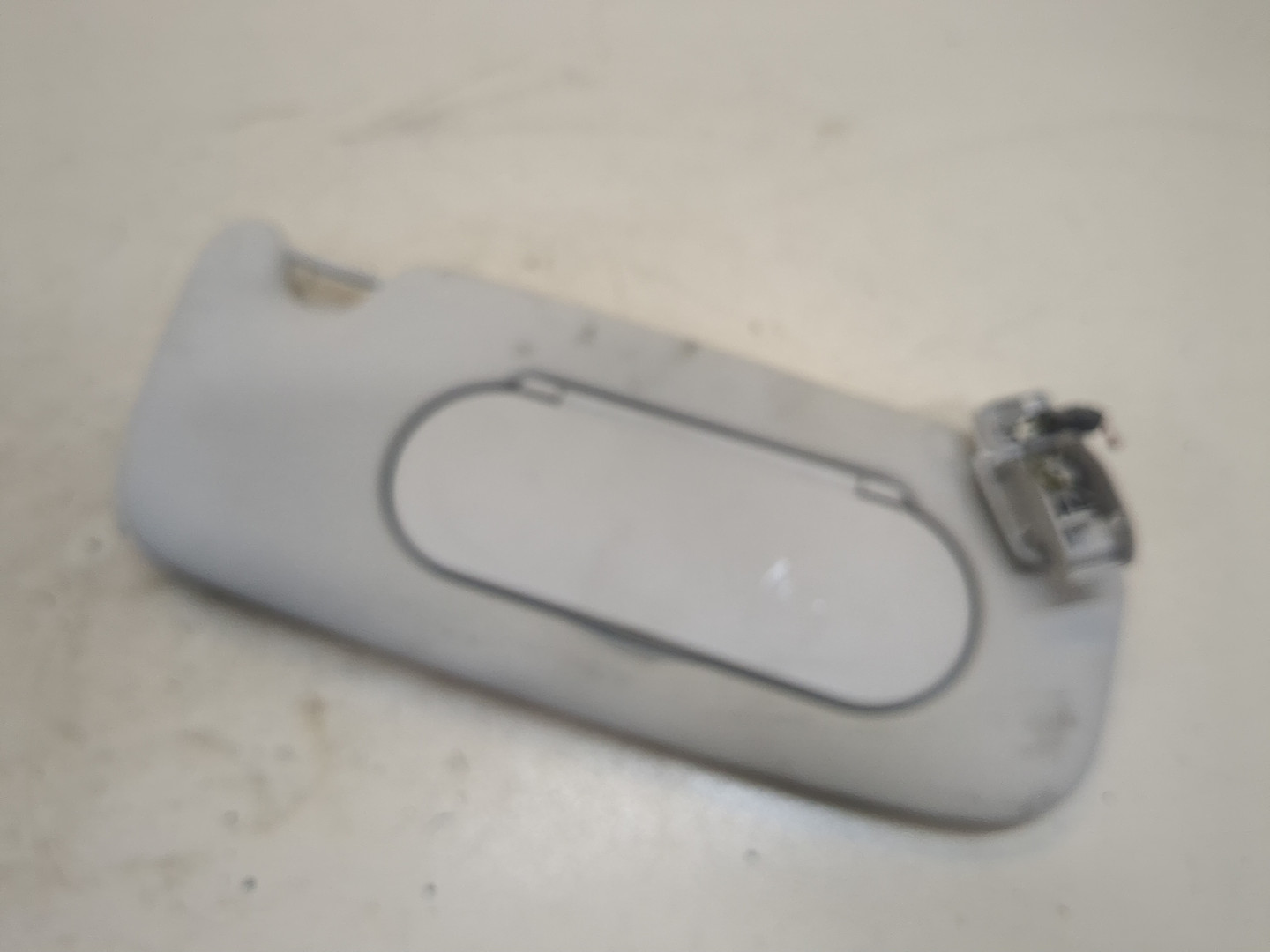 Козырек солнцезащитный