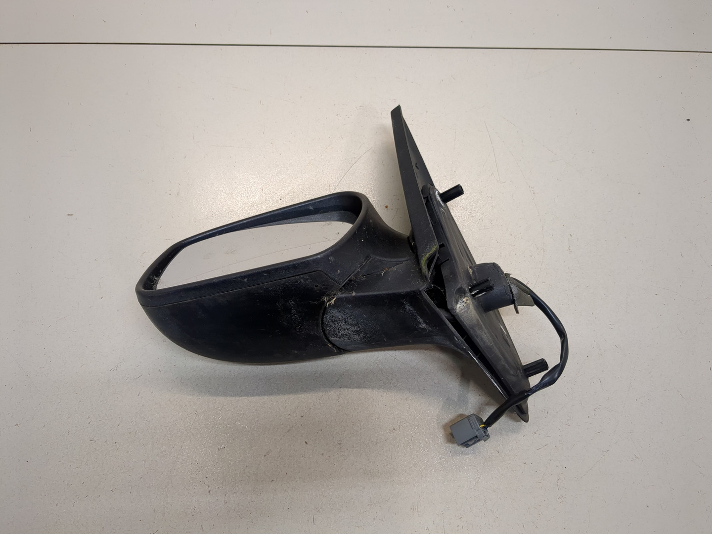 Зеркало левое электрическое