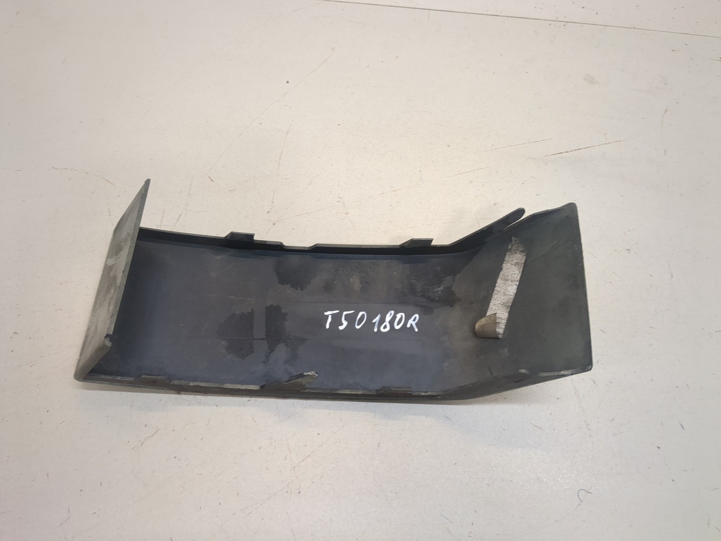 Планка под фонарь правая