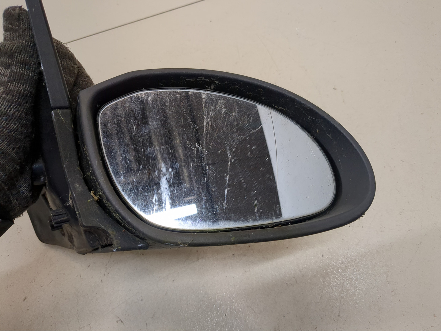 Зеркало правое электрическое