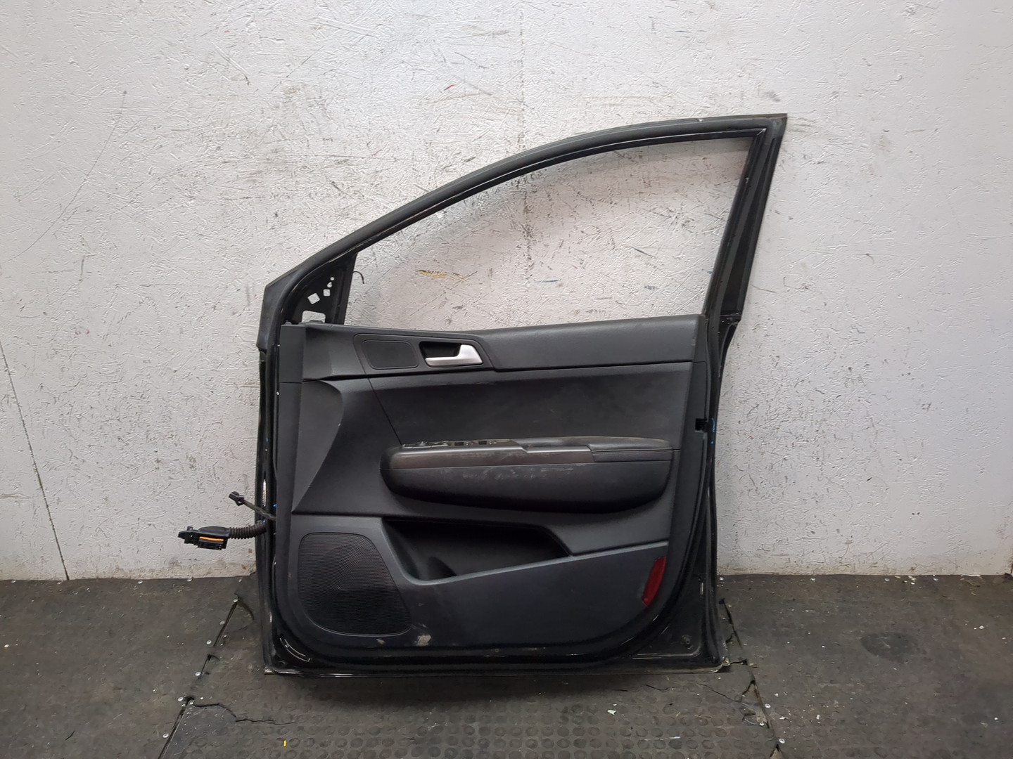 Дверь передняя правая