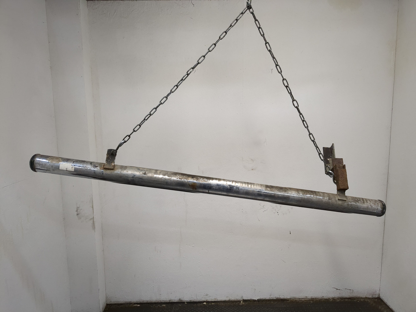 Подножка левая