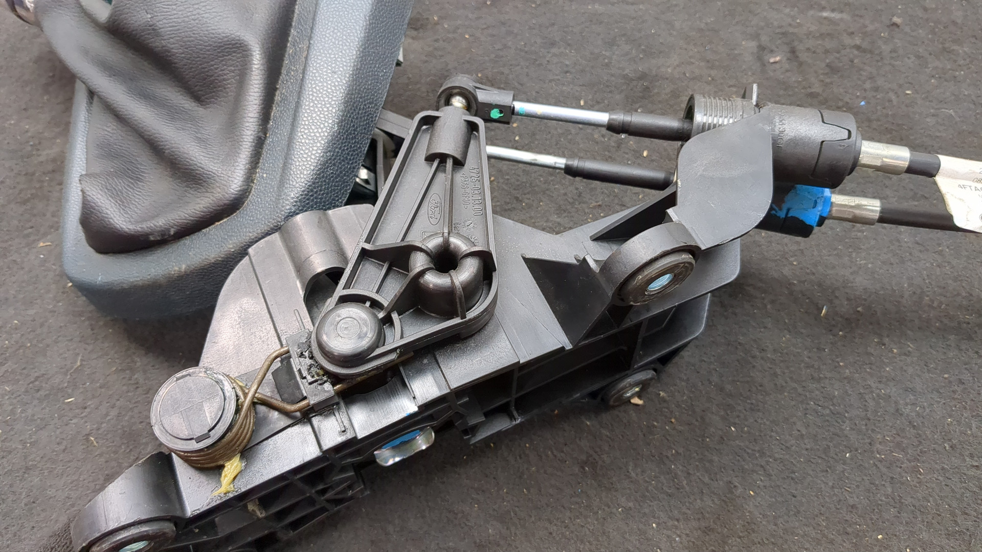 Кулиса МКПП / АКПП