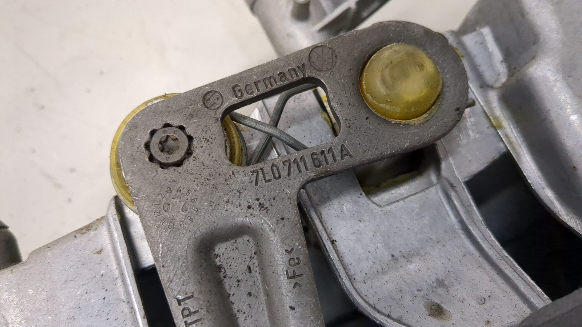 Кулиса МКПП / АКПП