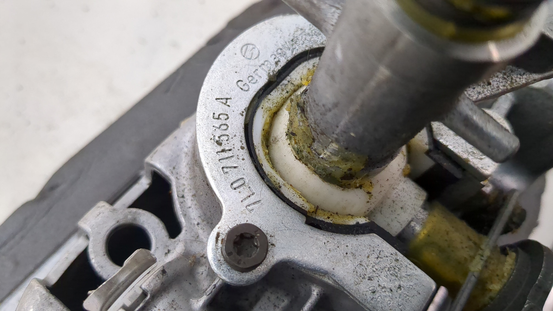 Кулиса МКПП / АКПП