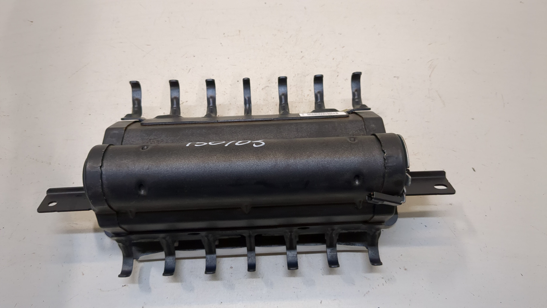 Подушка безопасности пассажирская (в торпедо)