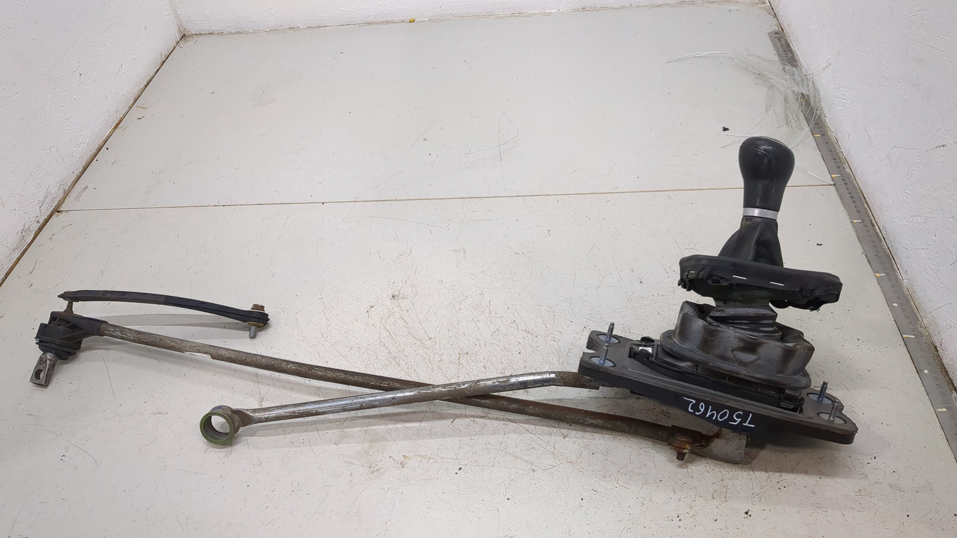 Кулиса МКПП / АКПП