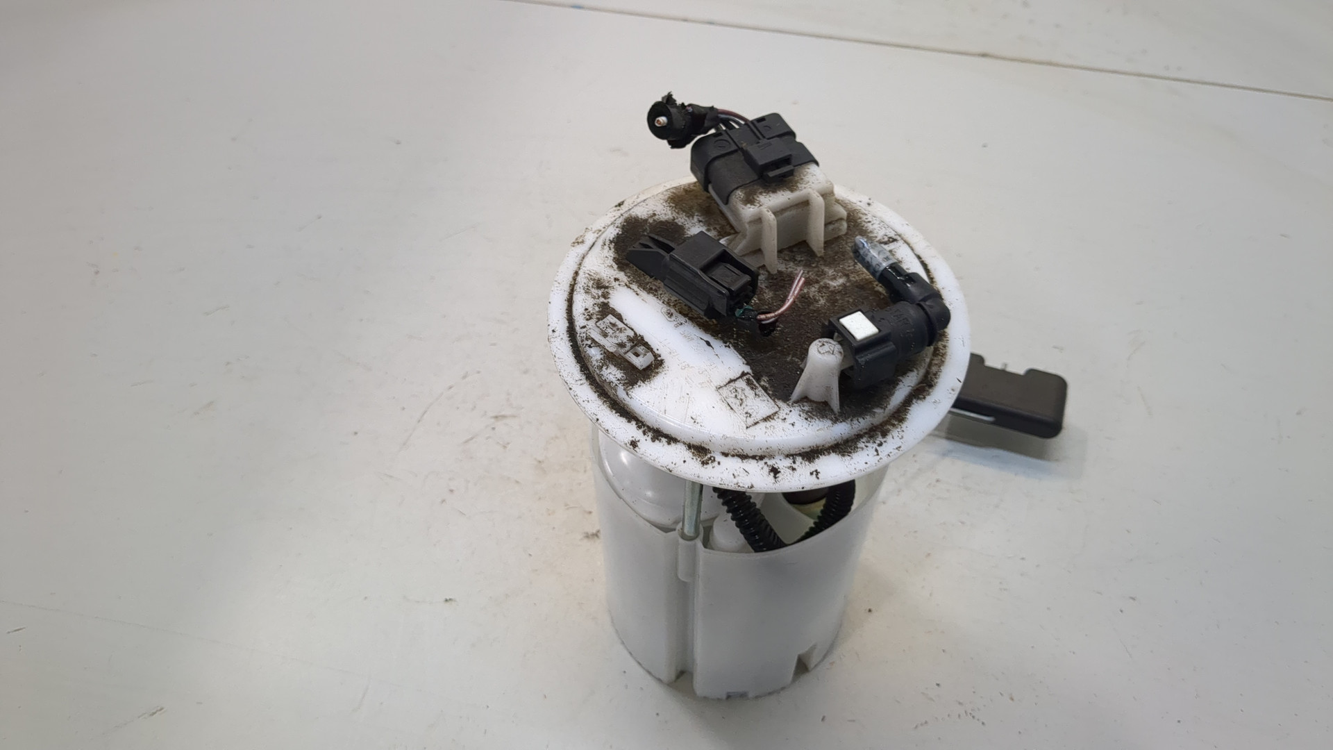 Насос топливный электрический