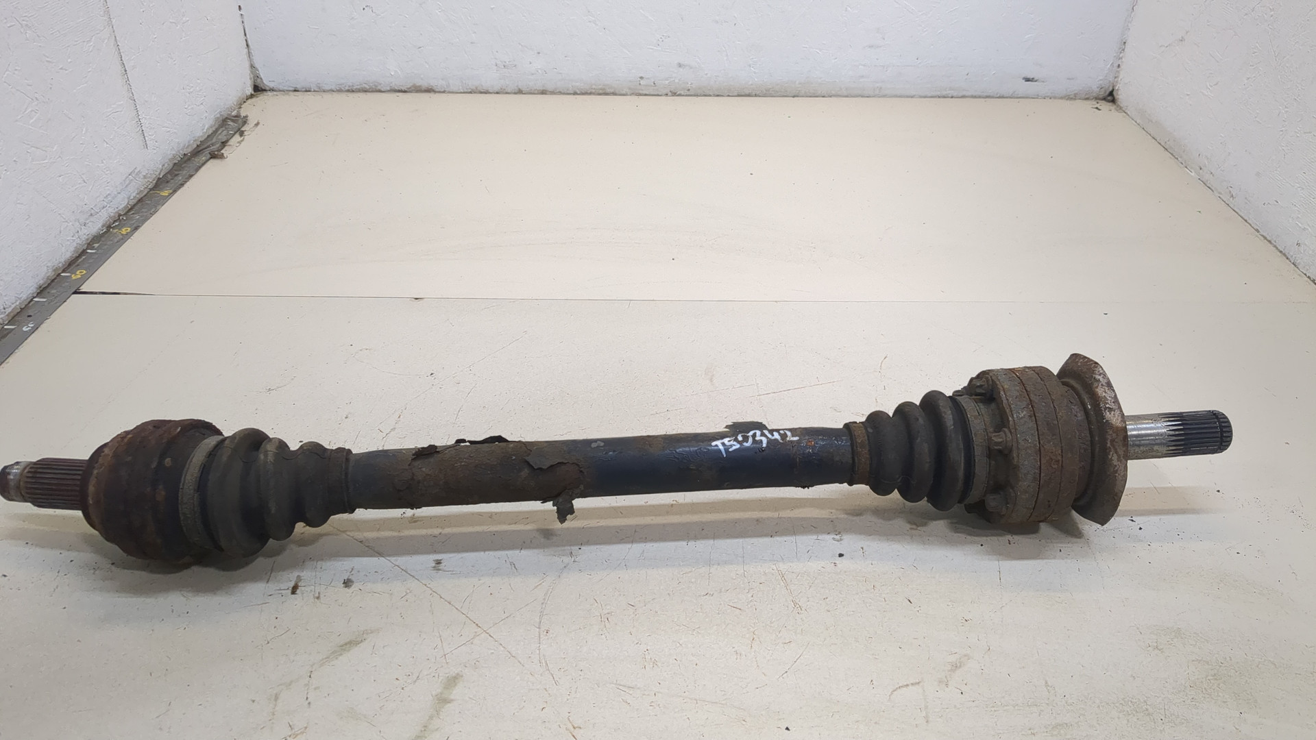 Полуось задняя