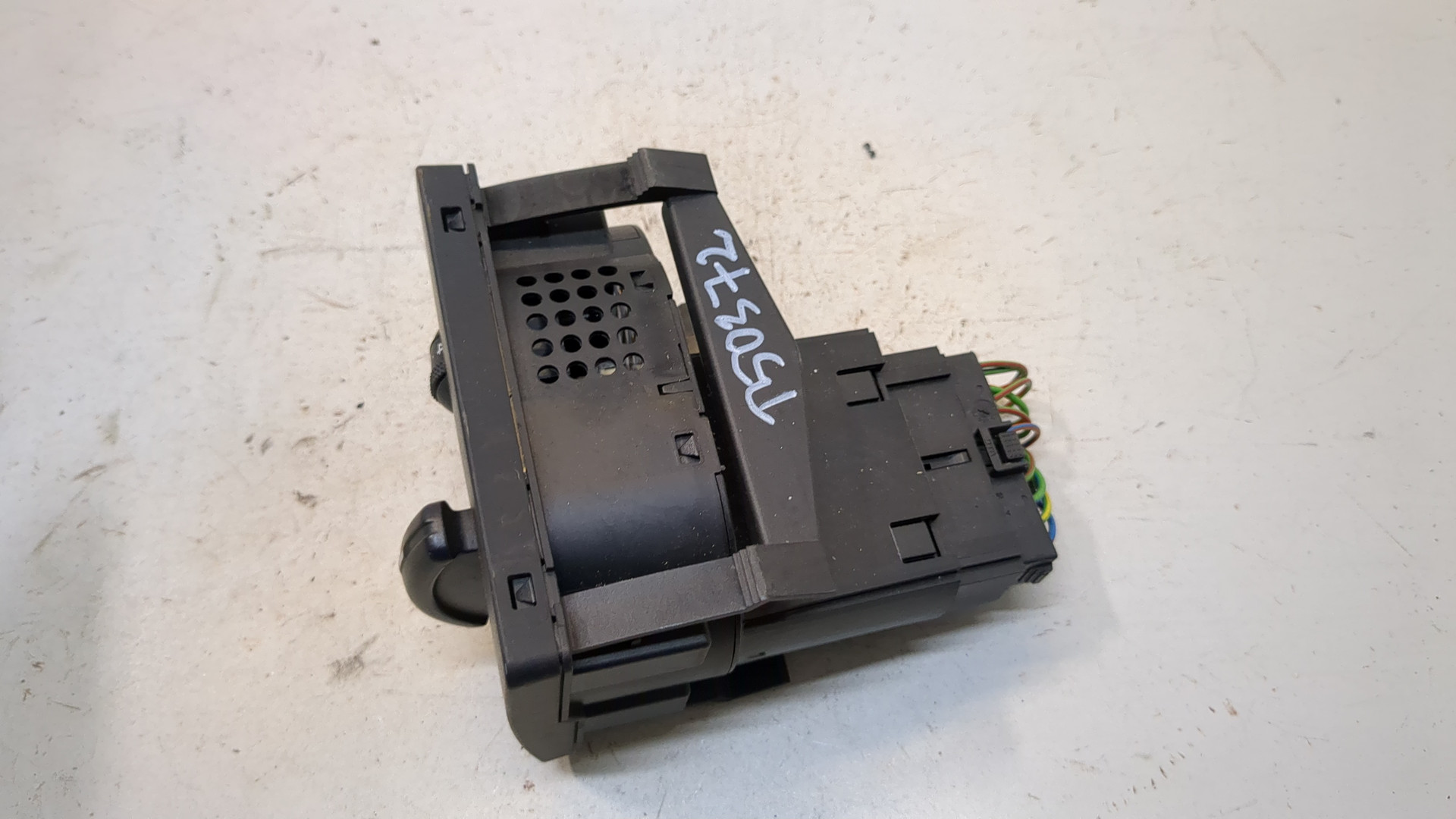 Переключатель света фар