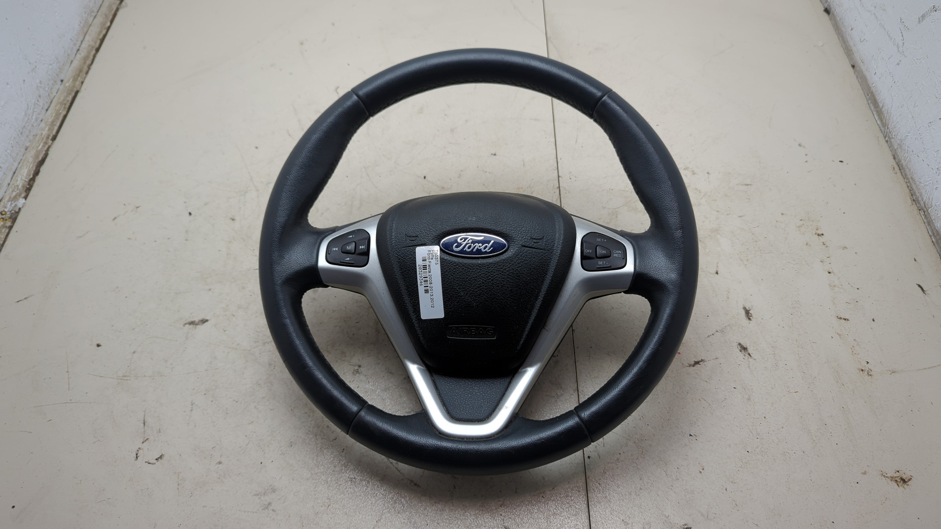 Рулевое колесо (руль)