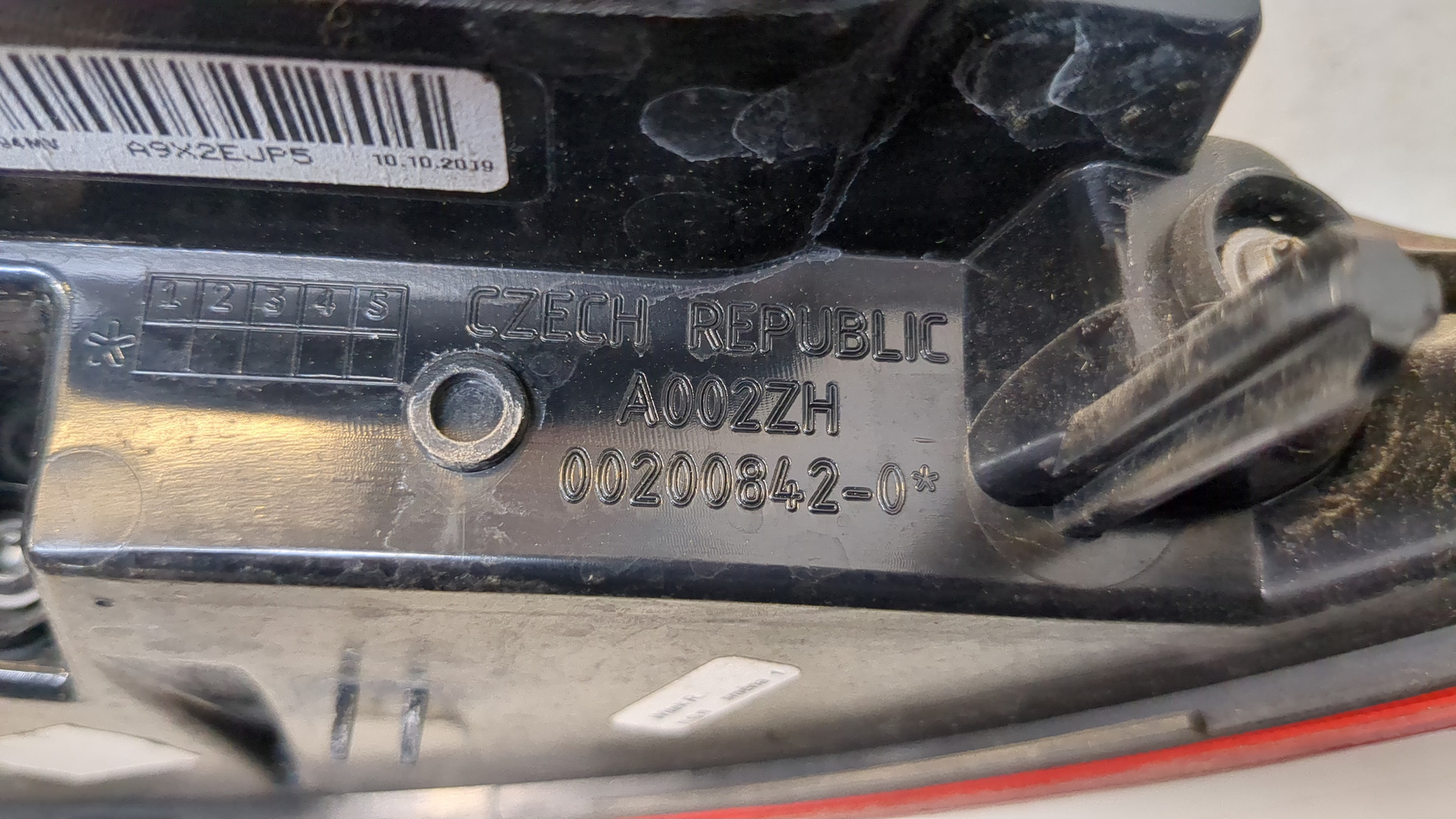 Фонарь задний левый