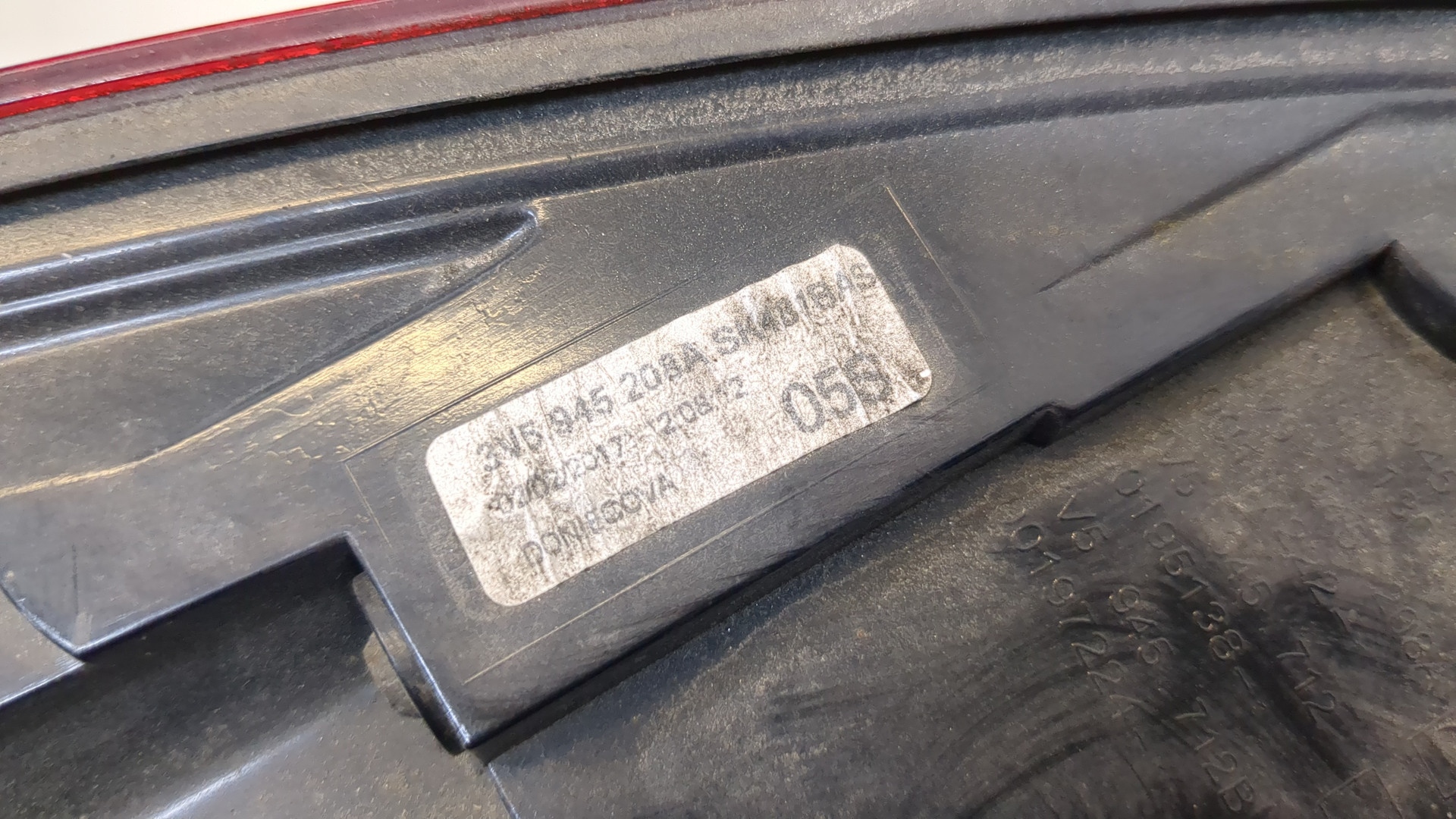 Фонарь задний правый